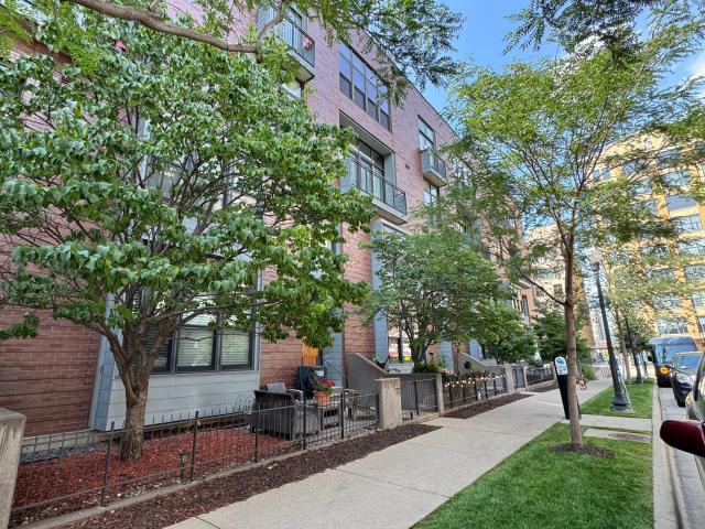 200 Park Avenue Unit 303 Minneapolis MN 55415 - MLS# 6755418