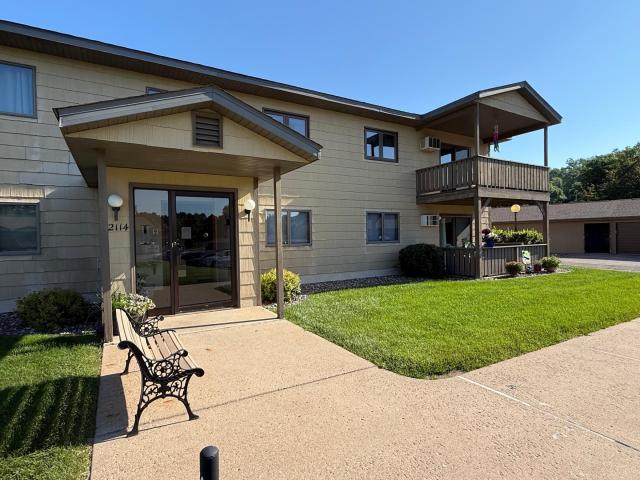 2114 Village Drive Unit 221 Red Wing MN 55066 - MLS# 6755507