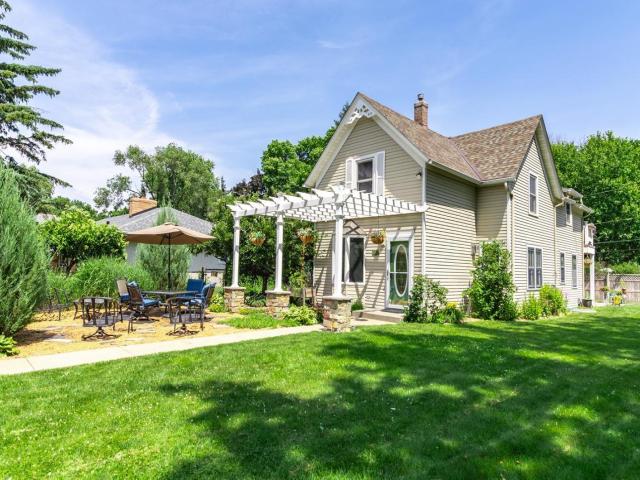 2416 Lexington Avenue N Saint Paul MN 55113 - MLS# 6755584