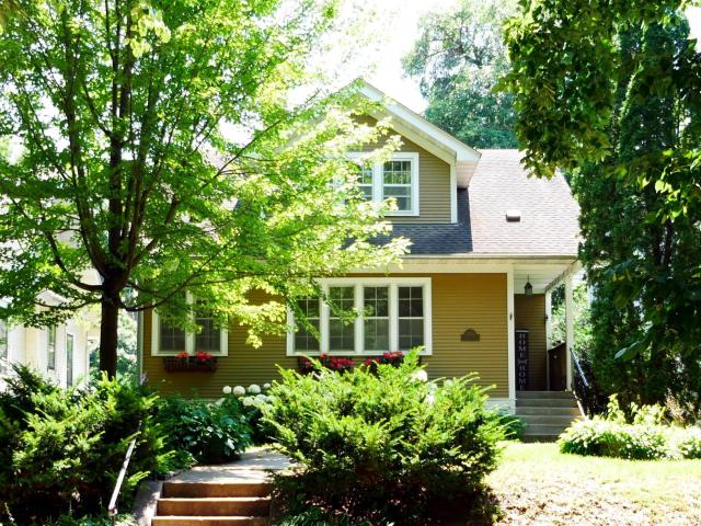 2048 Portland Avenue Saint Paul MN 55104 - MLS# 6755646