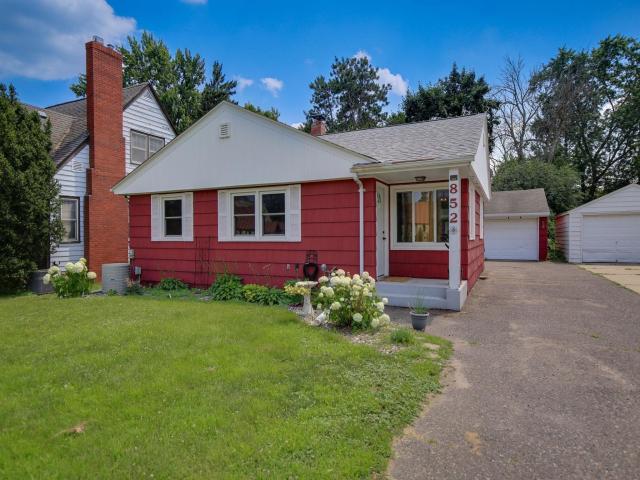 852 Larpenteur Avenue W Saint Paul MN 55113 - MLS# 6755743