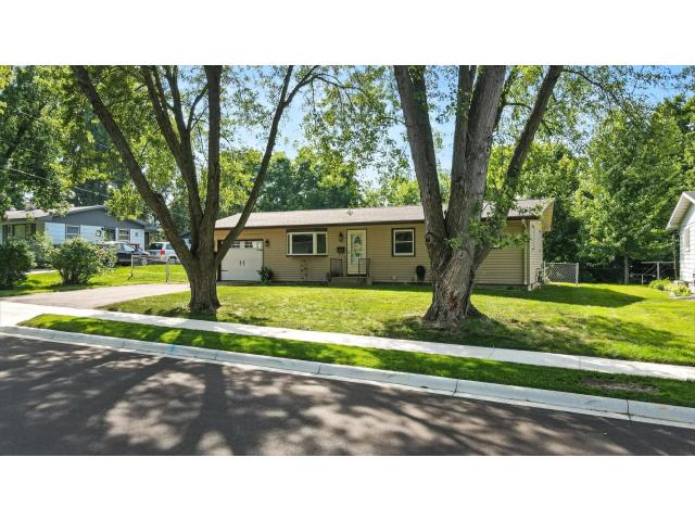 916 Westwood Drive Faribault MN 55021 - MLS# 6755919