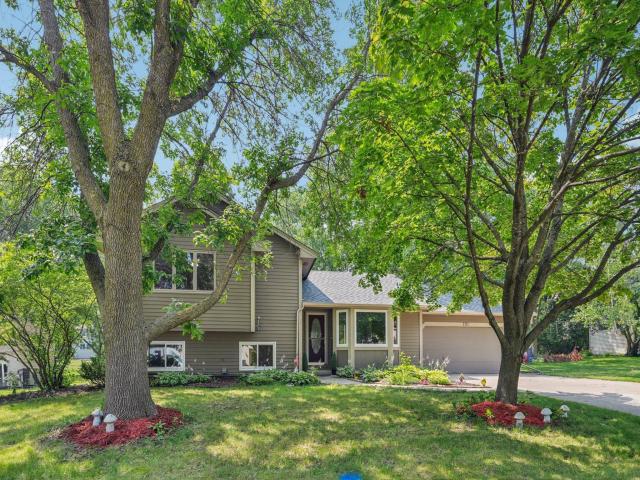 721 Conestoga Trail Chanhassen MN 55317 - MLS# 6756399