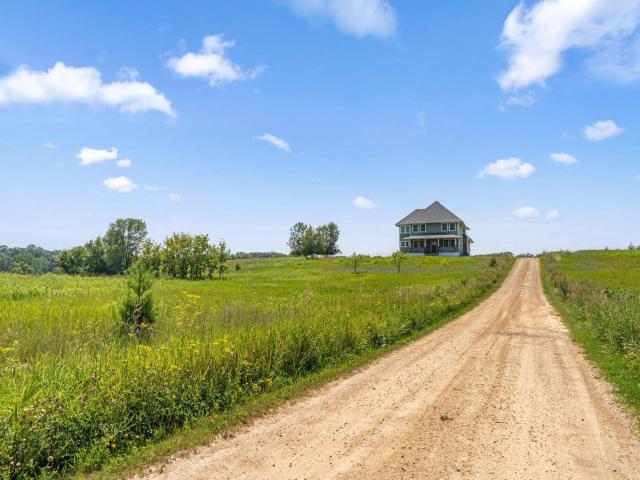 2724 Neal Avenue N Stillwater MN 55082 - MLS# 6756412