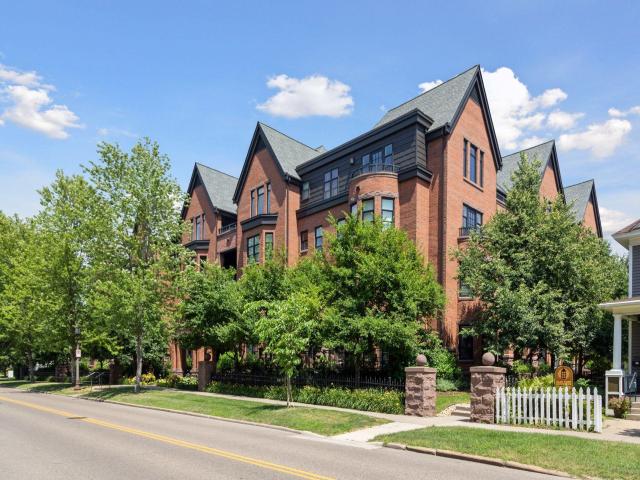 80 Western Avenue N Unit 103 Saint Paul MN 55102 - MLS# 6756443