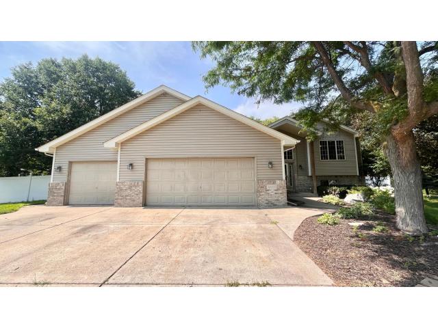 4608 Marigold Avenue N Minneapolis MN 55443 - MLS# 6756459