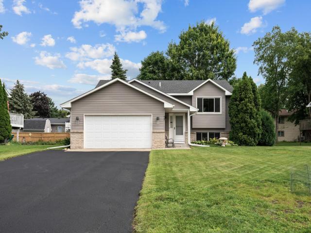 947 102nd Circle NE Minneapolis MN 55434 - MLS# 6756489
