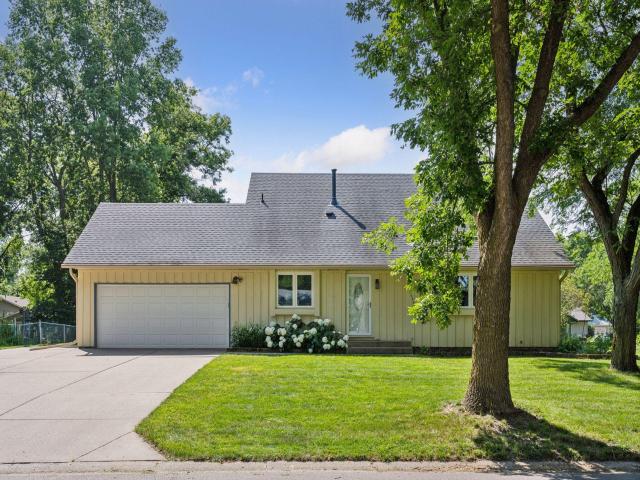 10655 103rd Avenue N Maple Grove MN 55369 - MLS# 6756723