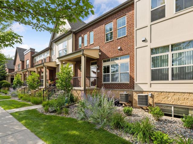 12274 Lakeview Drive N Maple Grove MN 55369 - MLS# 6756751