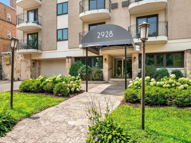 2928 Dean Parkway Unit 3J Minneapolis MN 55416 - MLS# 6756912