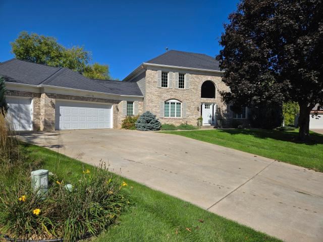 2489 Mendota Heights Circle Eagan MN 55120 - MLS# 6756957
