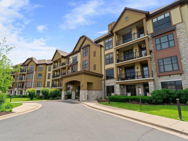 1320 Riverside Lane Unit 112 Saint Paul MN 55118 - MLS# 6757003
