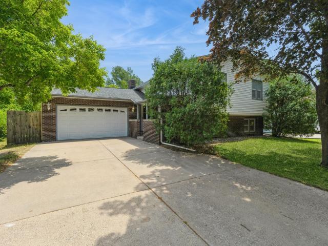 8240 Sumter Avenue N Minneapolis MN 55445 - MLS# 6757030