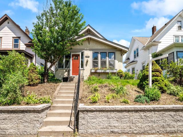 815 Thomas Avenue Saint Paul MN 55104 - MLS# 6757038
