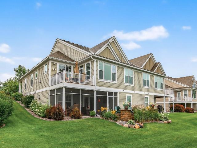 1427 Palisade Path Saint Paul MN 55129 - MLS# 6757102