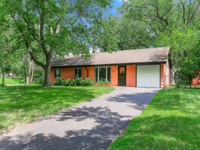 10251 Sycamore Street NW Coon Rapids MN 55433 - MLS# 6757152