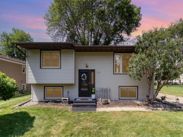 1196 Tyler Street S Shakopee MN 55379 - MLS# 6757221