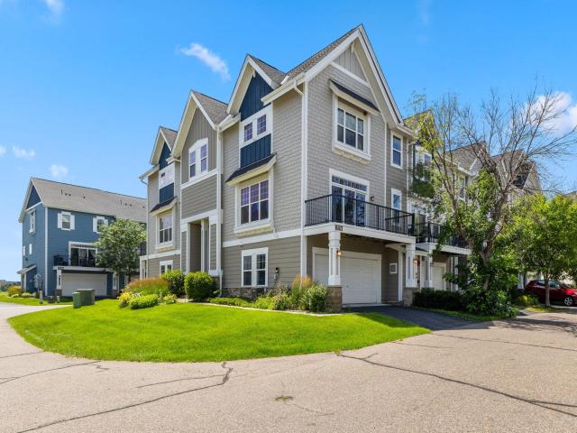 15576 Early Bird Circle Unit 1504 Apple Valley MN 55124 - MLS# 6757294
