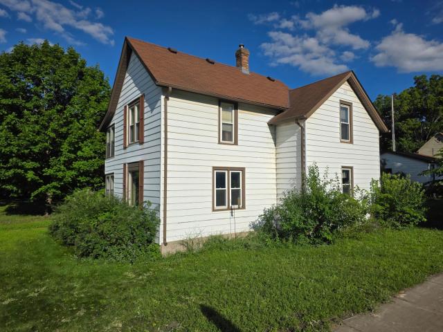 108 4th Avenue E Shakopee MN 55379 - MLS# 6757309