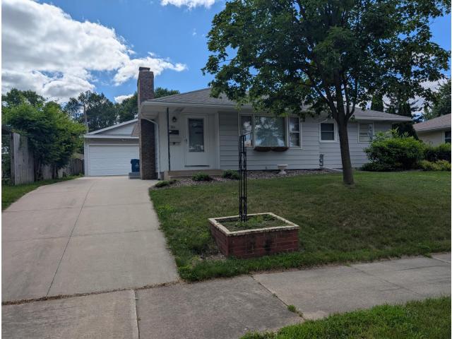 3521 19th Avenue NW Rochester MN 55901 - MLS# 6757458