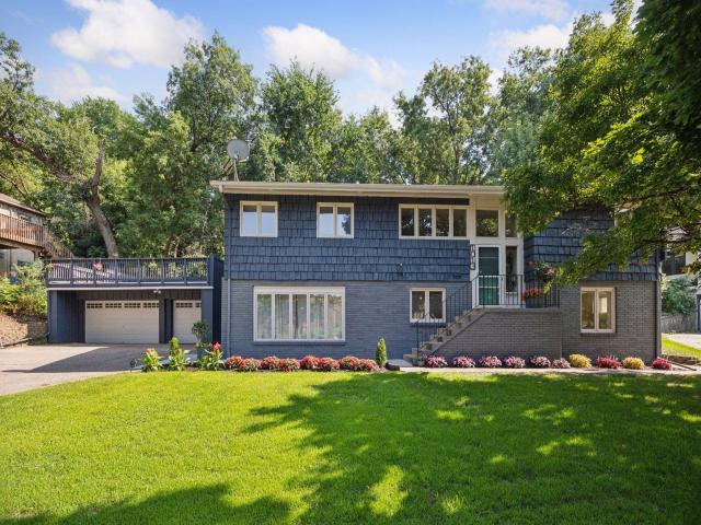 1013 Kenwood Parkway Minneapolis MN 55403 - MLS# 6757514