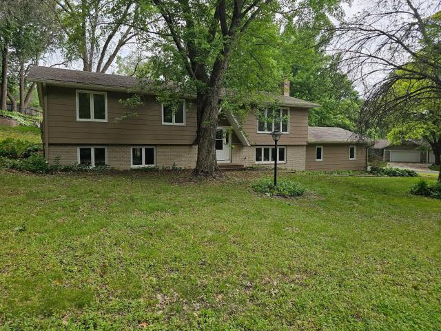 13100 Thomas Avenue S Burnsville MN 55337 - MLS# 6757554