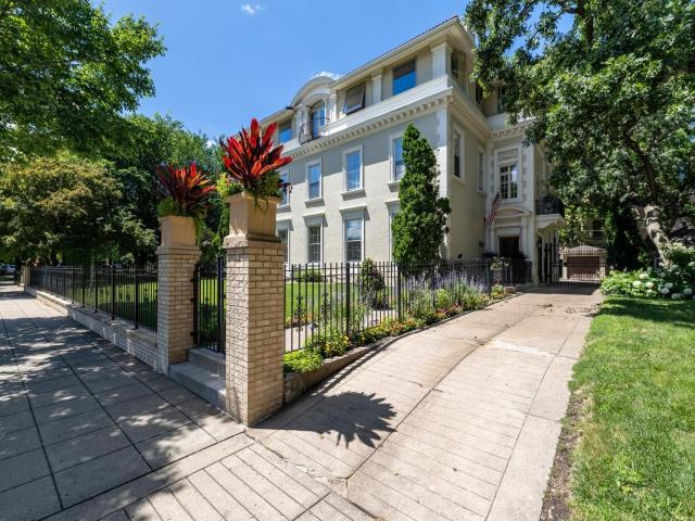 421 Summit Avenue Unit 2 Saint Paul MN 55102 - MLS# 6758135