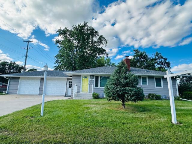 417 4th Street NE Osseo MN 55369 - MLS# 6758172