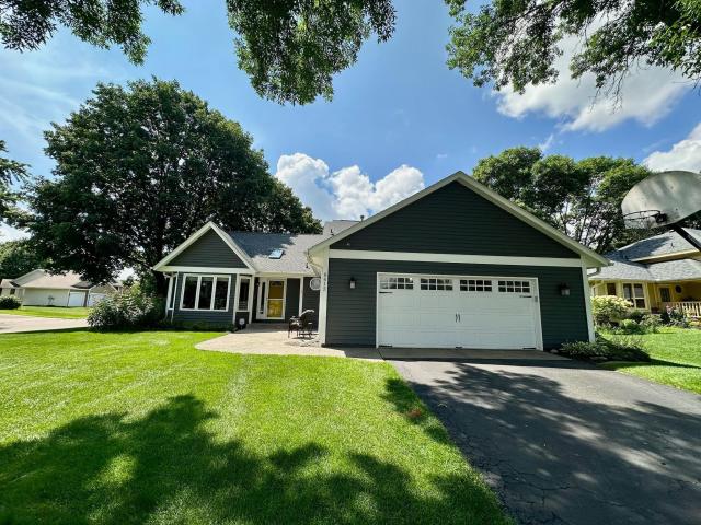 8613 Penn Avenue N Minneapolis MN 55443 - MLS# 6758227