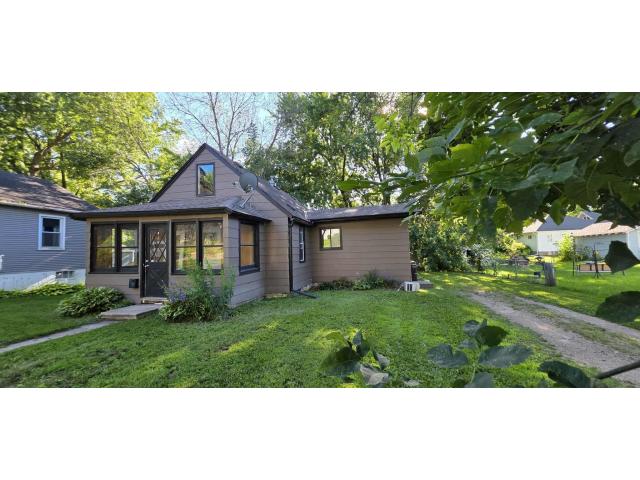 1009 Saint Jacob Avenue Albert Lea MN 56007 - MLS# 6758302