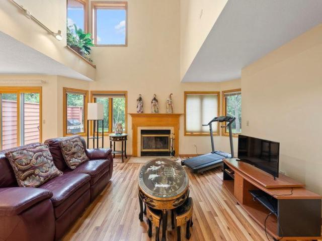 10695 53rd Avenue N Minneapolis MN 55442 - MLS# 6758553