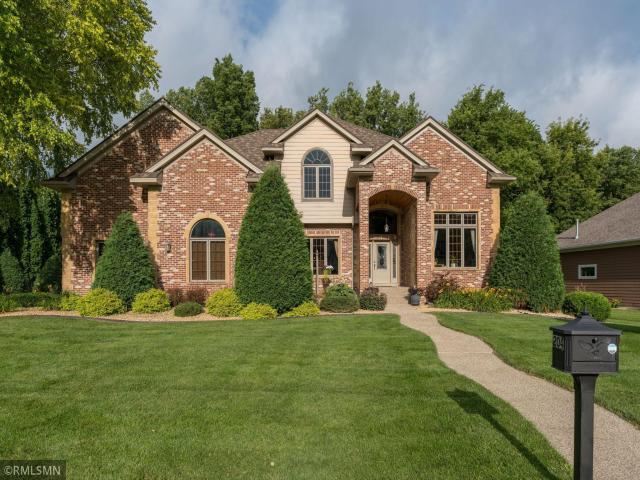 204 Woodhill Court Mankato MN 56001 - MLS# 6758593