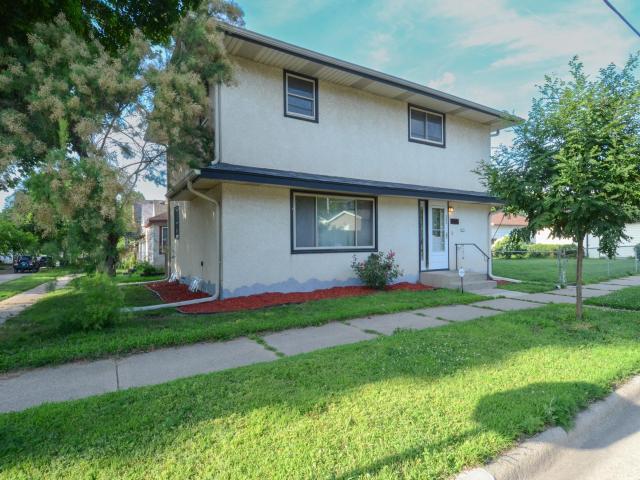 285 Geranium Avenue W Saint Paul MN 55117 - MLS# 6758727