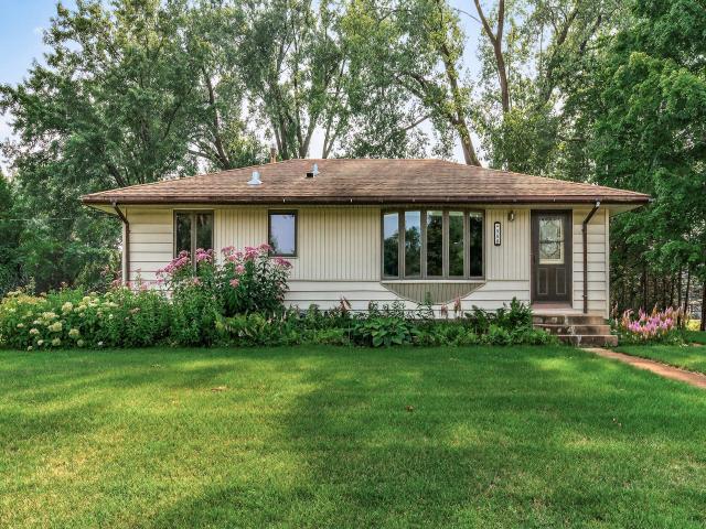 950 112th Avenue NW Coon Rapids MN 55448 - MLS# 6758756