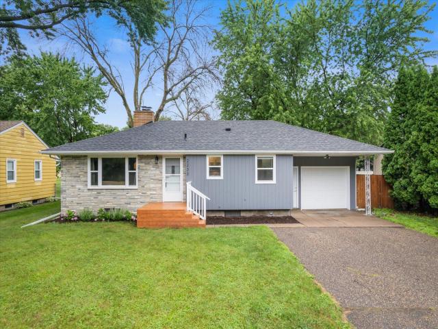 2233 17th Avenue E Saint Paul MN 55109 - MLS# 6759196