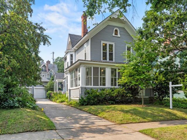 520 Holly Avenue Saint Paul MN 55102 - MLS# 6759606