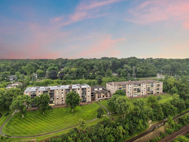 1101 Sibley Memorial Highway Unit 302 Saint Paul MN 55118 - MLS# 6759687