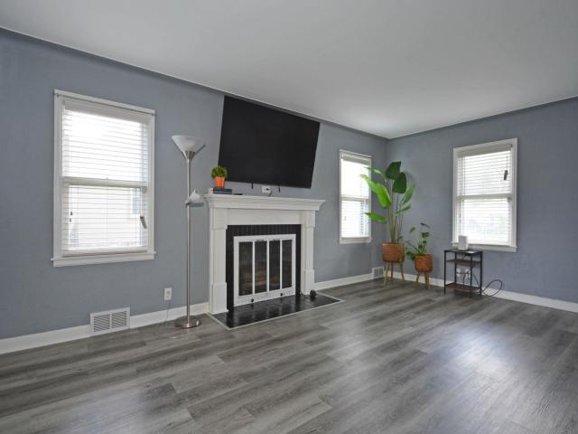 75 Geranium Avenue E Saint Paul MN 55117 - MLS# 6759844