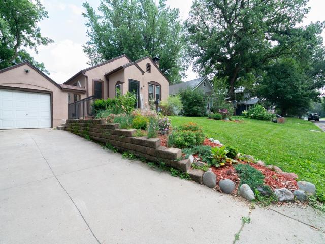 1848 Malvern Street Saint Paul MN 55113 - MLS# 6760006