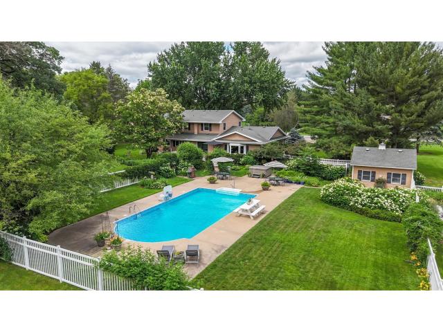 1616 Ridge Drive NE Rochester MN 55906 - MLS# 6760015