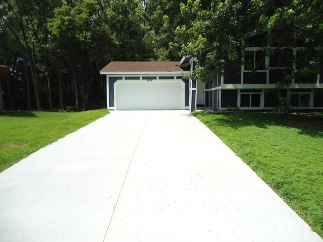 8205 Queen Avenue N Minneapolis MN 55444 - MLS# 6760507