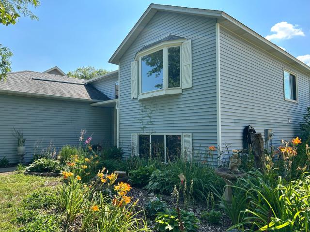 15913 Garrett Drive Saint Paul MN 55124 - MLS# 6760518