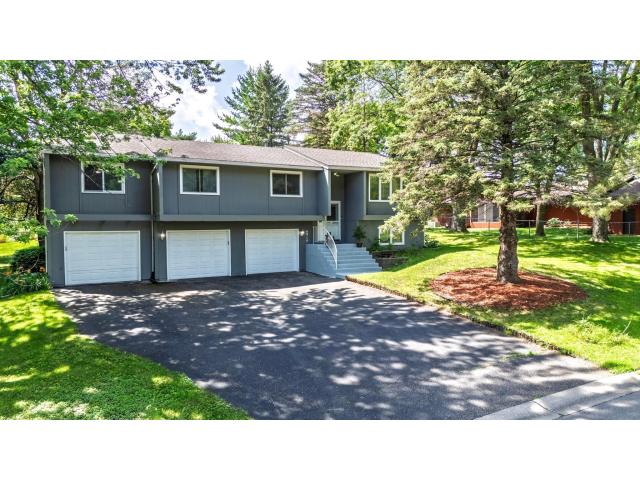 6910 Park View Lane Eden Prairie MN 55346 - MLS# 6760543