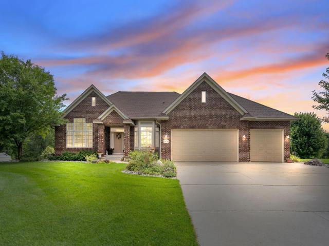 3876 Ironwood Trail N Lake Elmo MN 55042 - MLS# 6760555