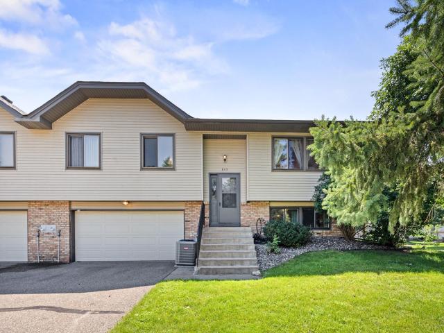 845 Sherwood Road Saint Paul MN 55126 - MLS# 6760588