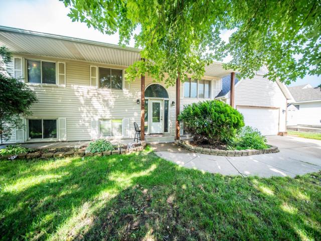 1925 La Casa Lane SE Owatonna MN 55060 - MLS# 6760720