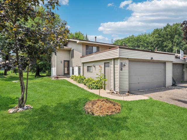 4201 Shirlee Lane N Shoreview MN 55126 - MLS# 6760841