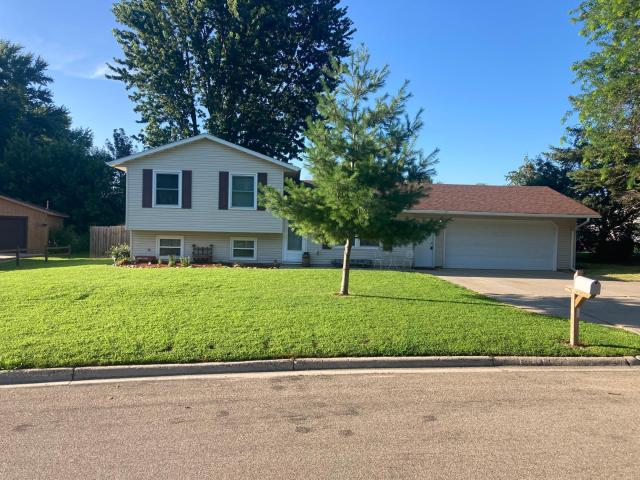 680 Lynwood Street SW Owatonna MN 55060 - MLS# 6761174