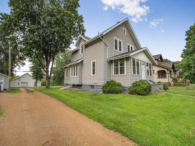 718 Elm Street W Norwood Young America MN 55368 - MLS# 6761435