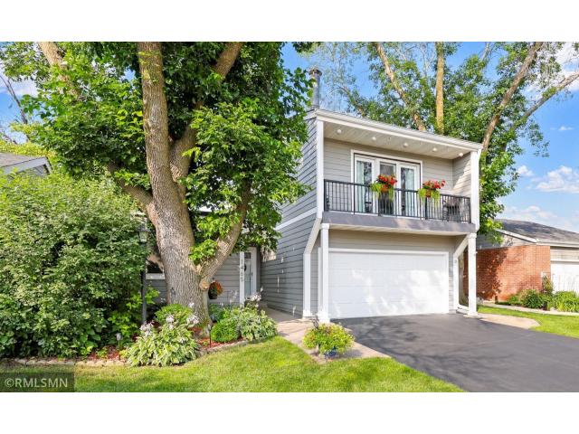 1465 Eastlake Drive Chaska MN 55318 - MLS# 6761917
